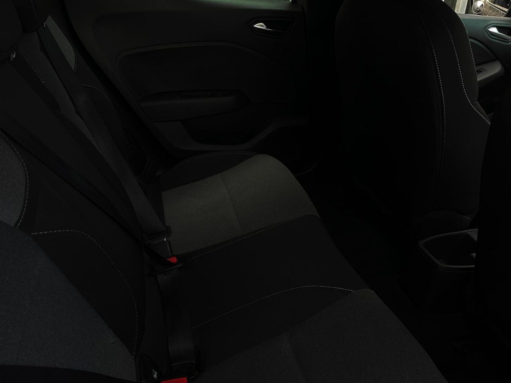 Used Renault Clio 2024 for sale - 77332508: Photo 38