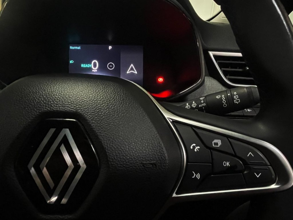 Used Renault Clio 2024 for sale - 77332508: Photo 42