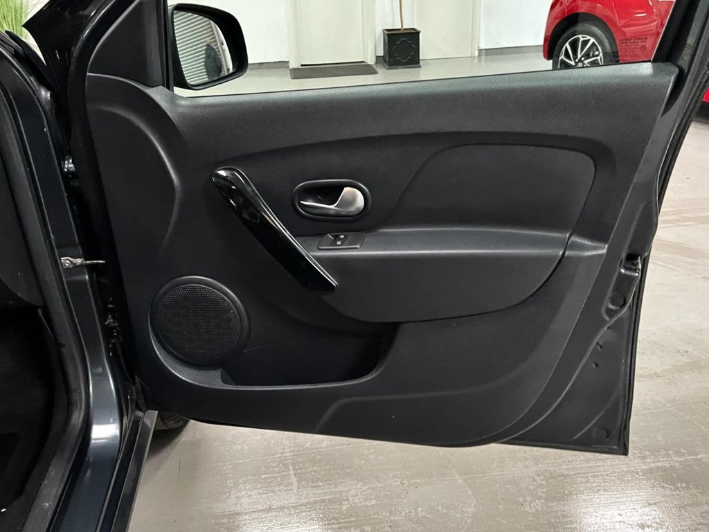 Used Dacia Sandero Stepway 2020 for sale - 77546833: Photo 21