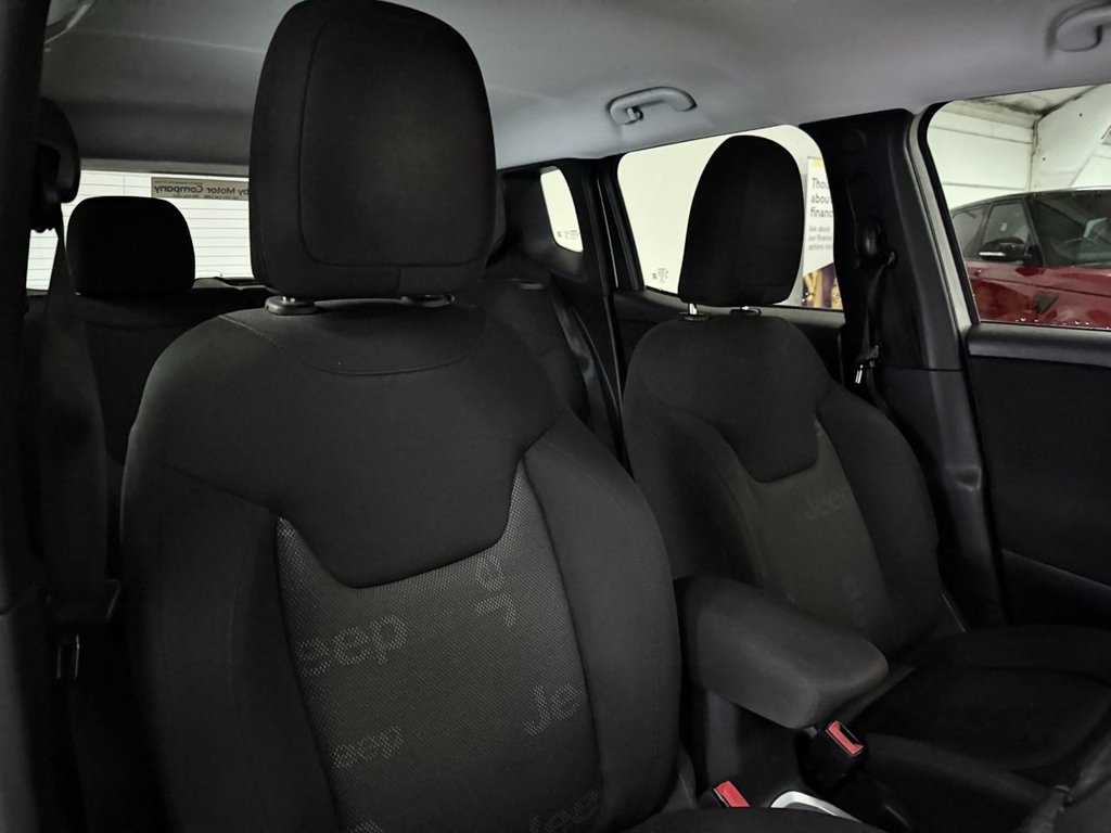 Used Jeep Renegade 2016 for sale - 77571999: Photo 17