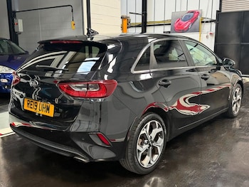 Used Kia Ceed 2019 for sale - 79394767: Photo