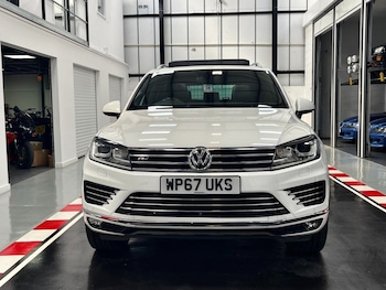 Used Volkswagen Touareg 2017 for sale - 79462274: Photo