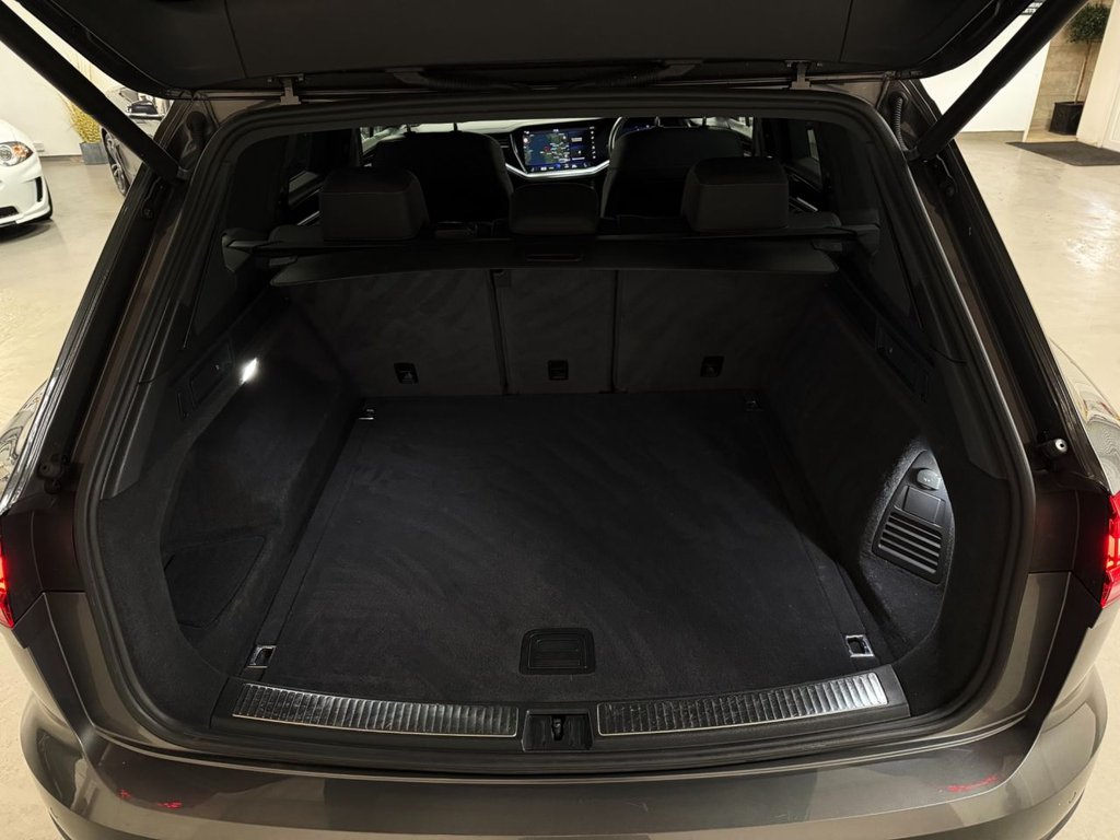 Used Volkswagen Touareg 2020 for sale - 77332523: Photo 30