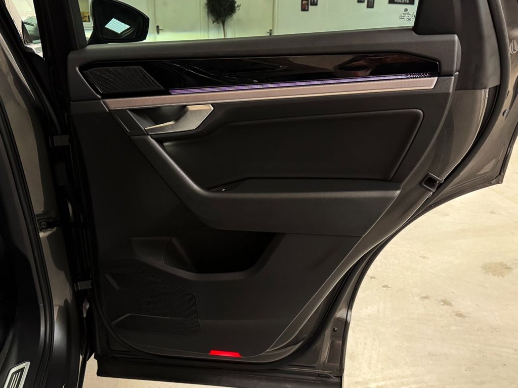 Used Volkswagen Touareg 2020 for sale - 77332523: Photo 35