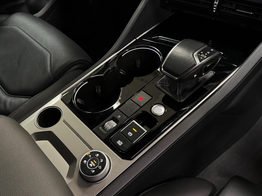 Used Volkswagen Touareg 2020 for sale - 77332523: Photo 36