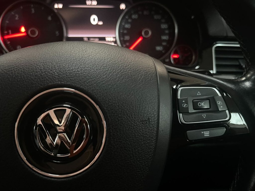 Used Volkswagen Touareg 2016 for sale - 78096117: Photo 44