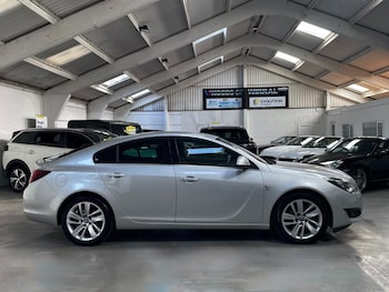 Used Vauxhall Insignia 2015 for sale - 78401108: Photo