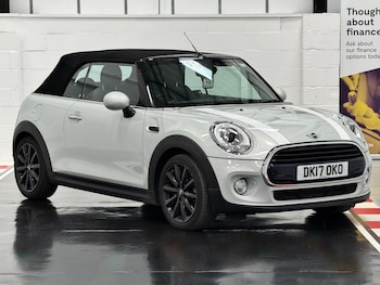Used MINI Convertible 2017 for sale - 79046304: Photo