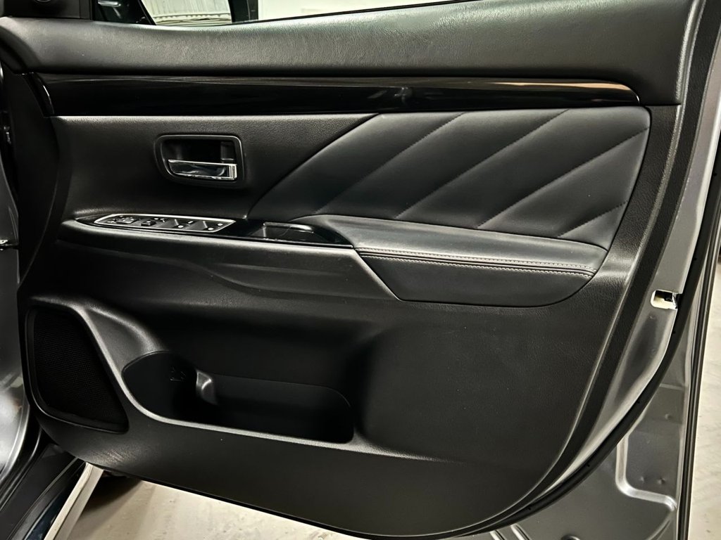 Used Mitsubishi Outlander 2018 for sale - 78153660: Photo 29