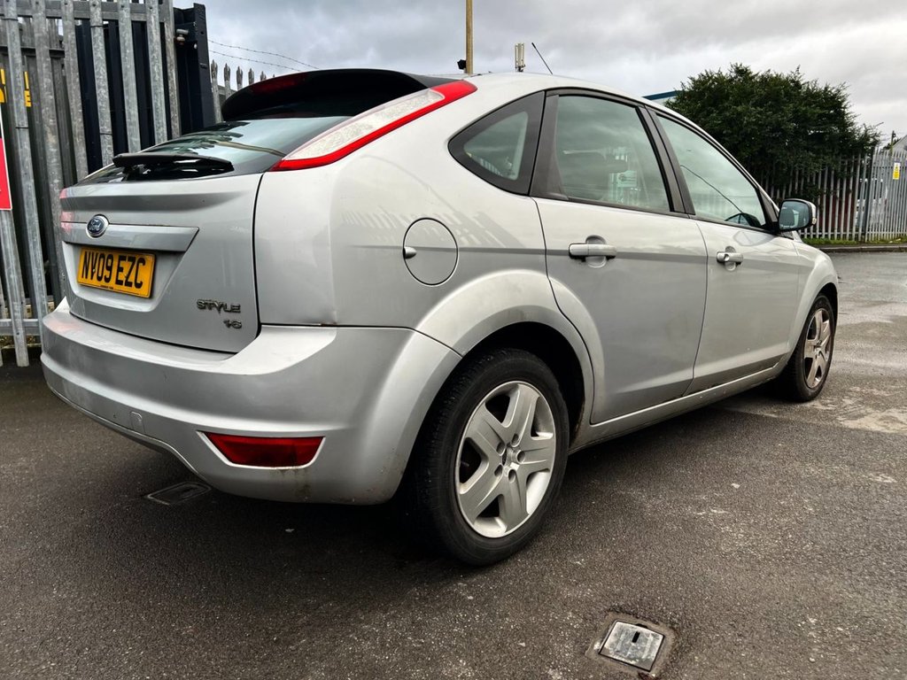 Used Ford Focus 2009 for sale - 77332524: Photo 8