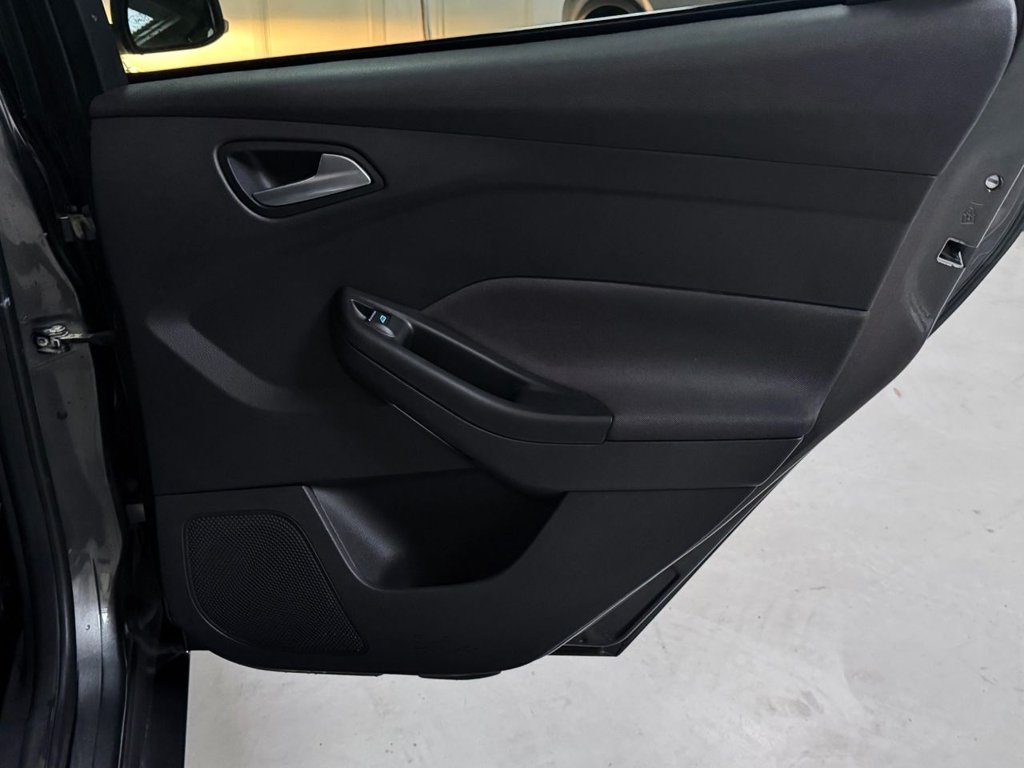 Used Ford Focus 2015 for sale - 77328091: Photo 26