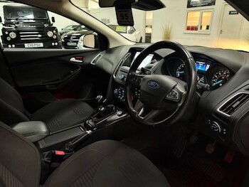 Used Ford Focus 2015 for sale - 77328091: Photo