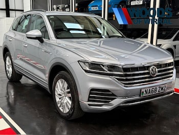Used Volkswagen Touareg 2018 for sale - 79345952: Photo