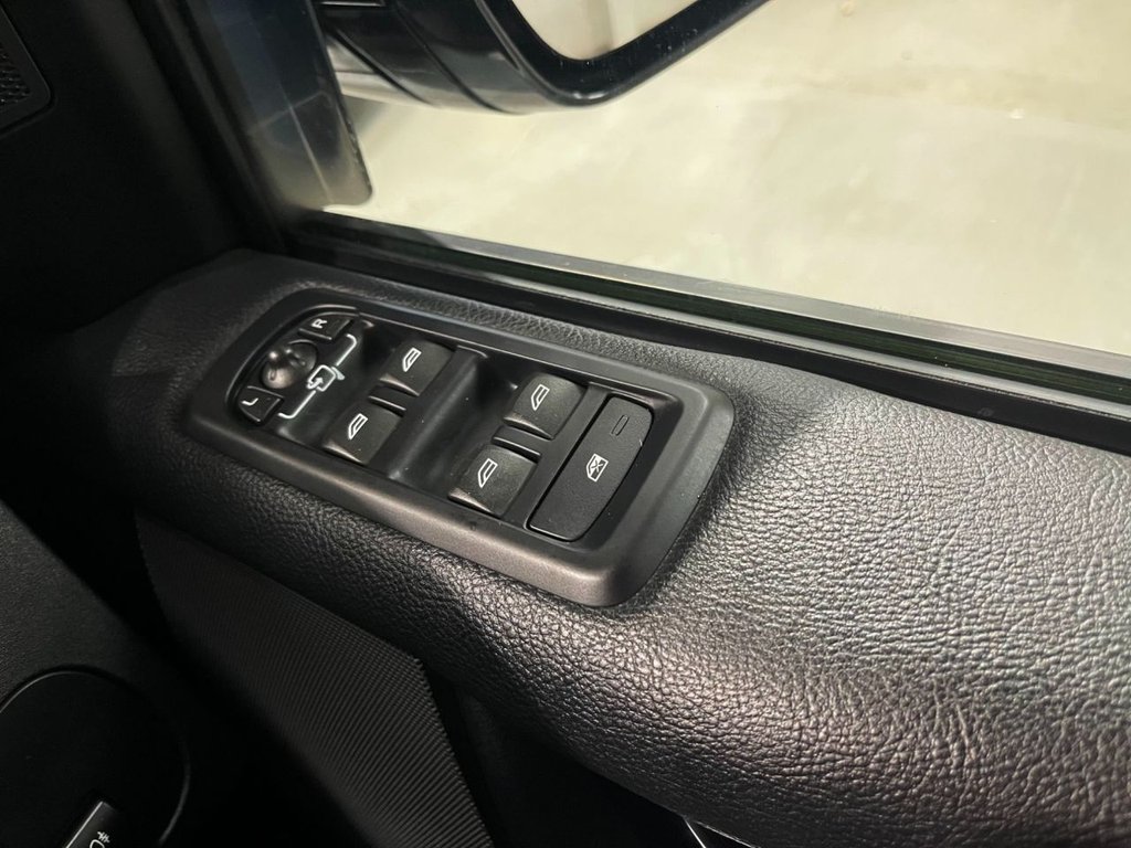 Used Land Rover Discovery 2014 for sale - 77332495: Photo 28