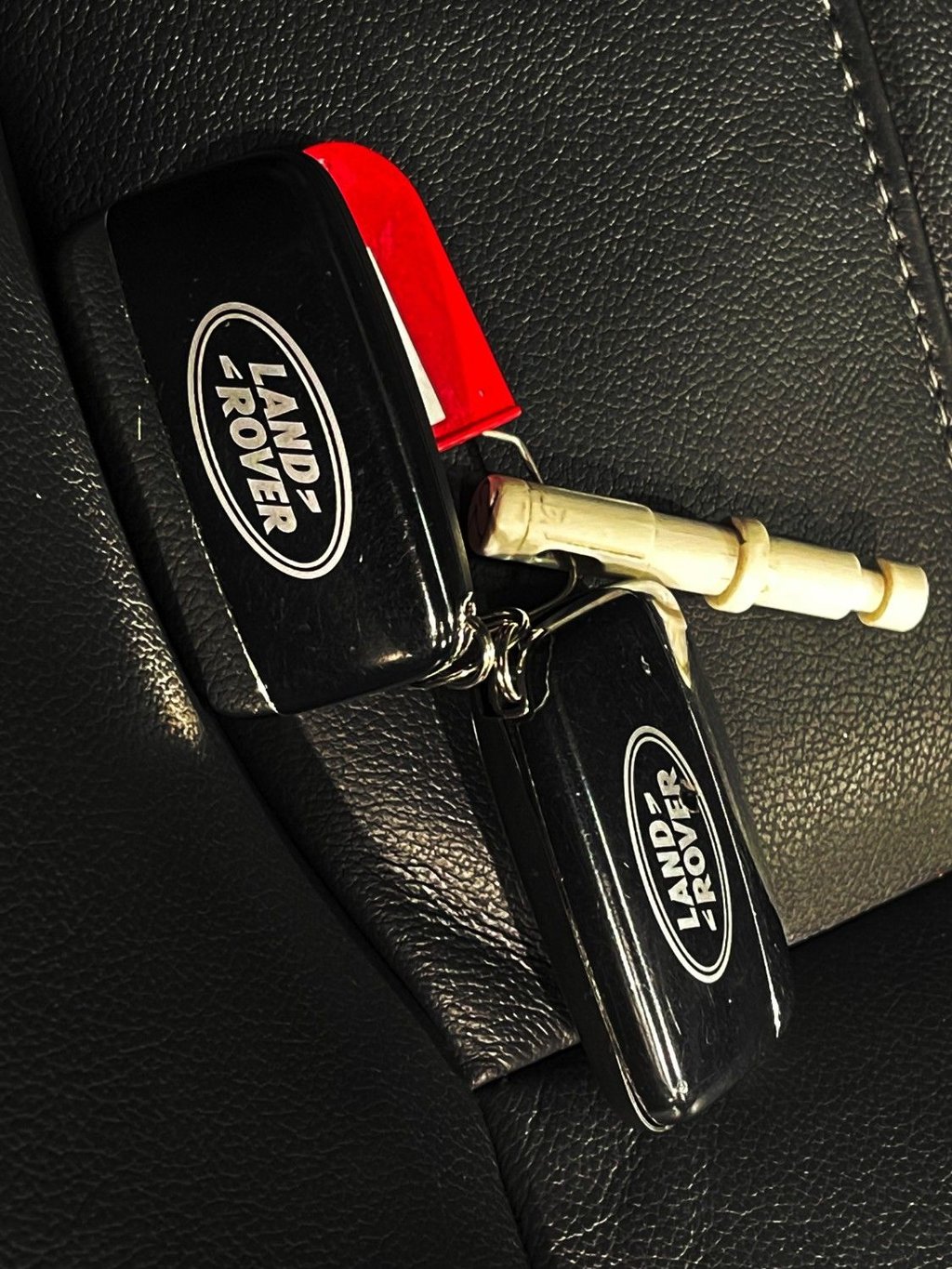 Used Land Rover Discovery 2014 for sale - 77332495: Photo 39