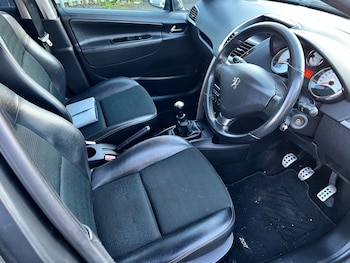 Used Peugeot 207 2012 for sale - 77332519: Photo