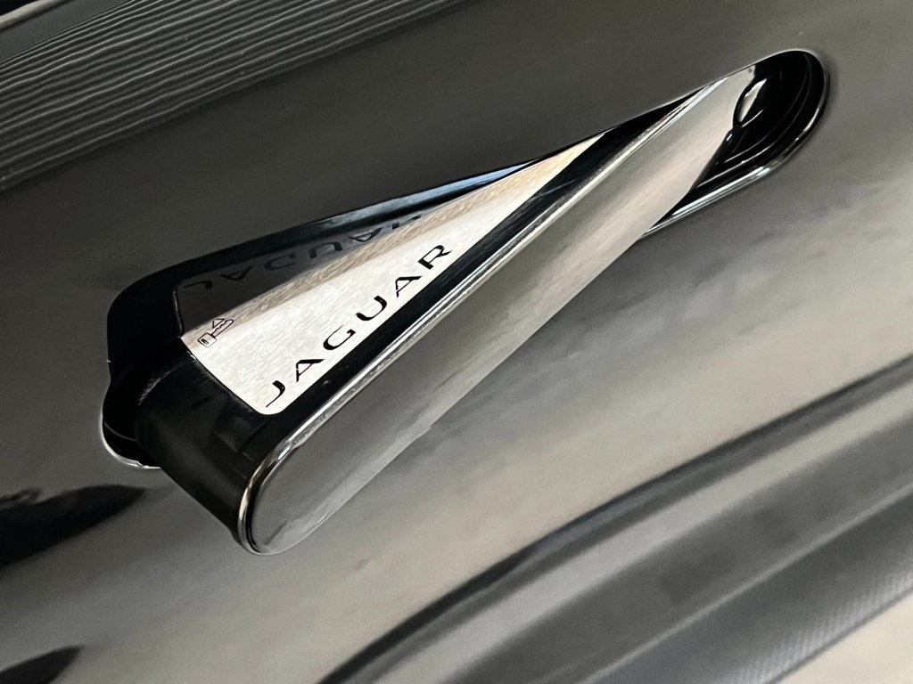 Used Jaguar F-Type 2015 for sale - 77806346: Photo 26