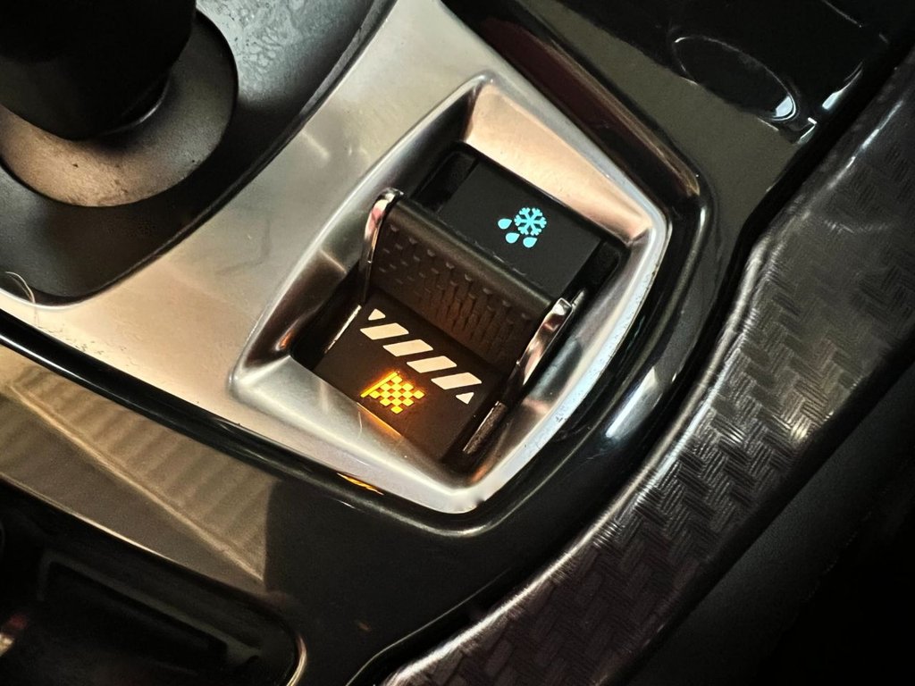 Used Jaguar F-Type 2015 for sale - 77806346: Photo 44