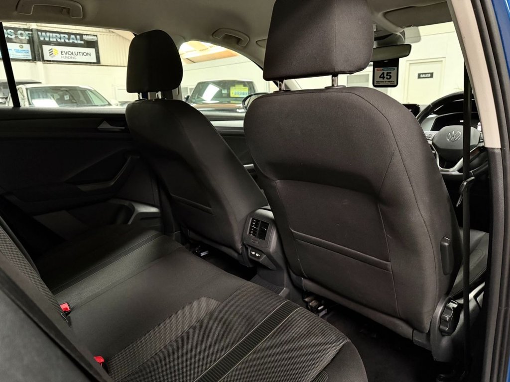 Used Volkswagen T-Roc 2022 for sale - 77427835: Photo 24