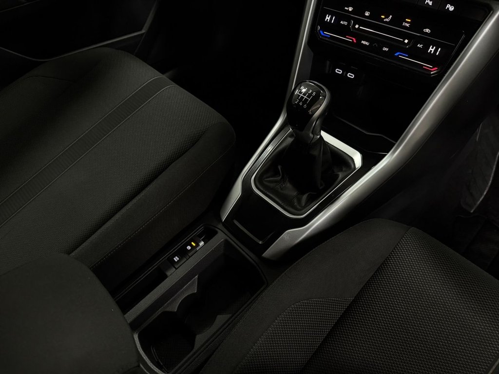 Used Volkswagen T-Roc 2022 for sale - 77427835: Photo 25