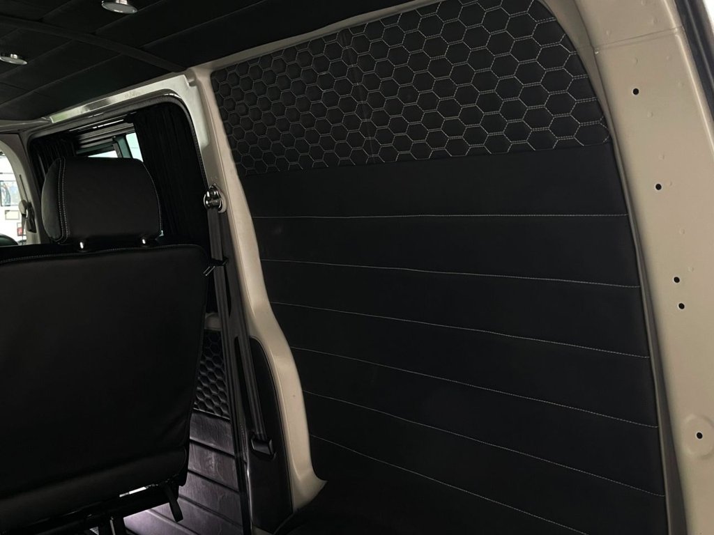 Used Volkswagen Transporter 2022 for sale - 77332488: Photo 23