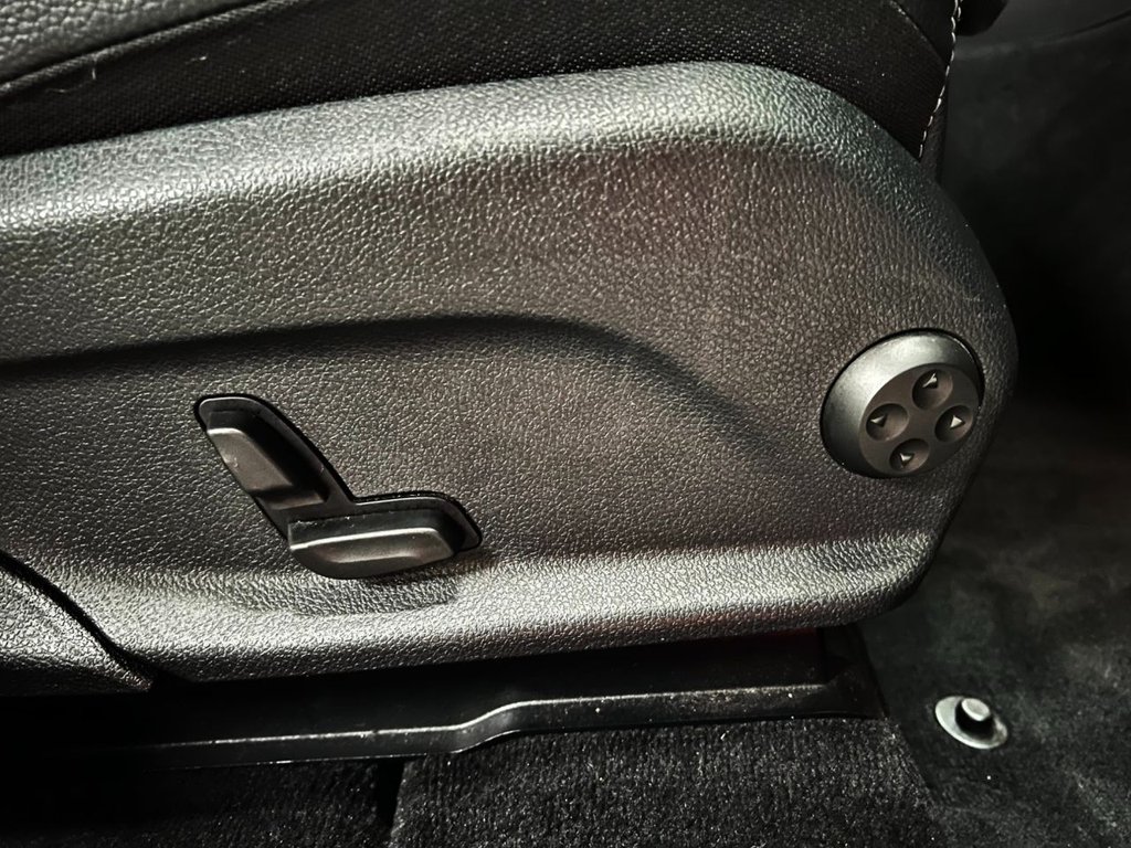 Used Mercedes-Benz GLC 2019 for sale - 77370019: Photo 36