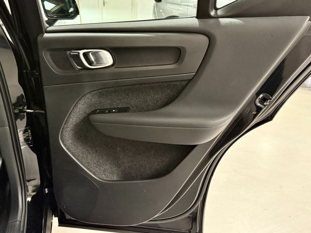 Used Volvo XC40 2022 for sale - 77332489: Photo 40