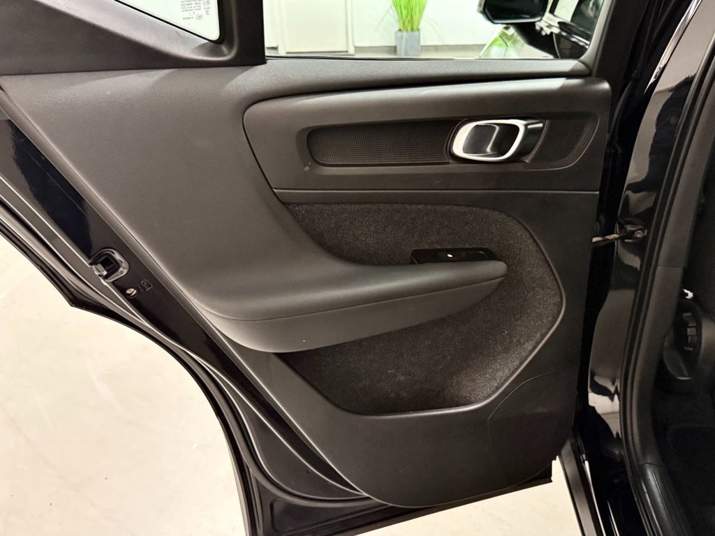 Used Volvo XC40 2022 for sale - 77332489: Photo 43