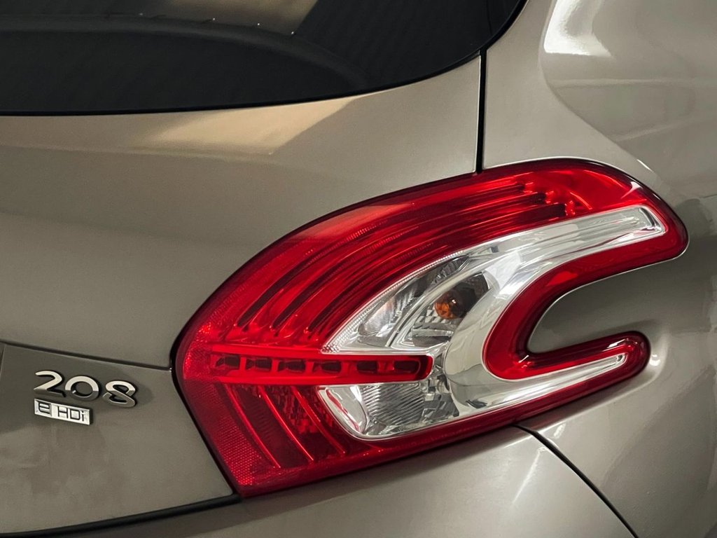 Used Peugeot 208 2012 for sale - 77332503: Photo 20