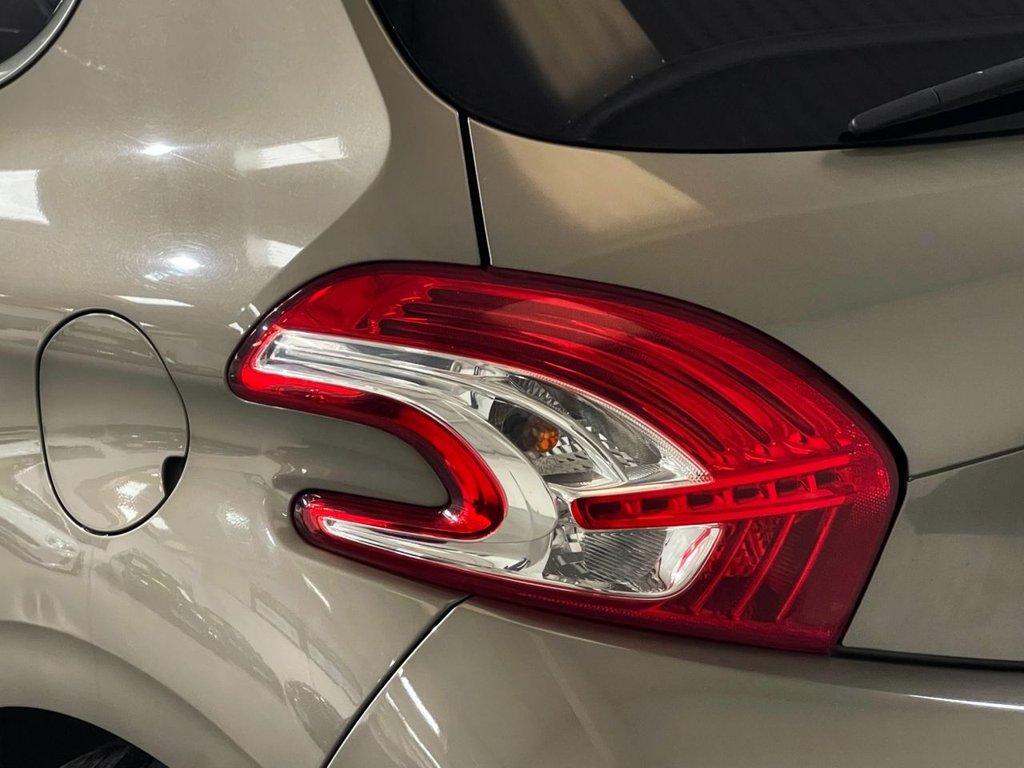 Used Peugeot 208 2012 for sale - 77332503: Photo 21