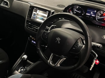 Used Peugeot 208 2012 for sale - 77332503: Photo