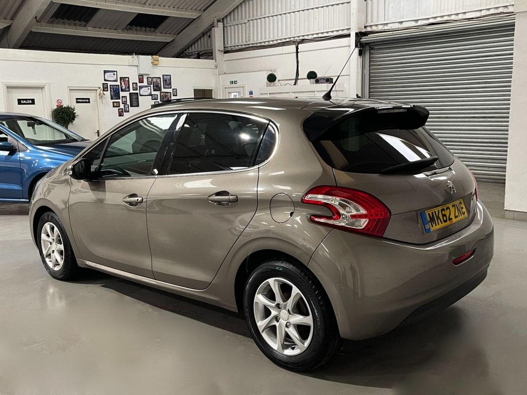 Used Peugeot 208 2012 for sale - 77332503: Photo 3