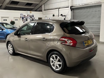 Used Peugeot 208 2012 for sale - 77332503: Photo