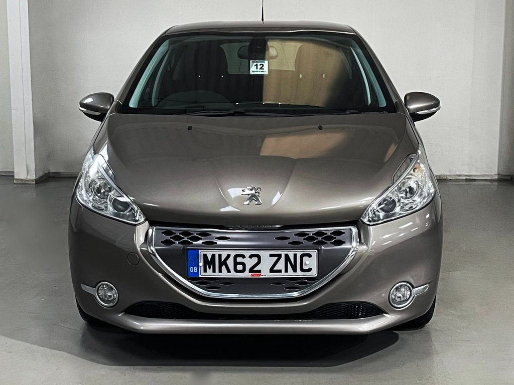 Used Peugeot 208 2012 for sale - 77332503: Photo 4