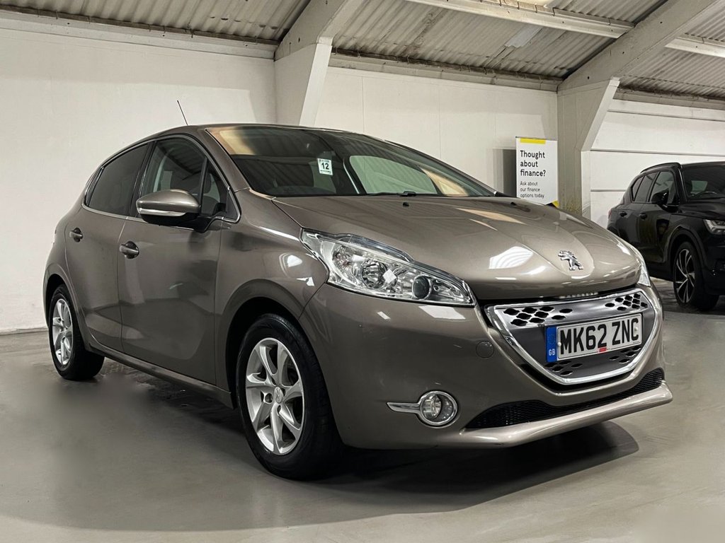 Used Peugeot 208 2012 for sale - 77332503: Photo 9