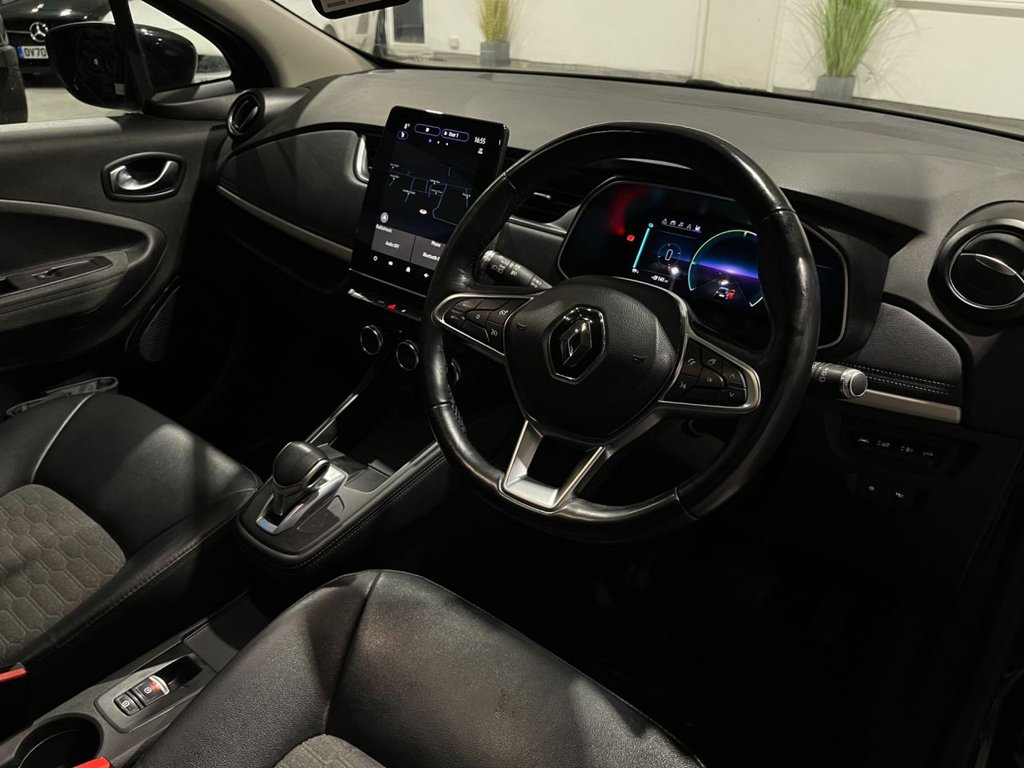 Used Renault Zoe 2022 for sale - 77328120: Photo 2