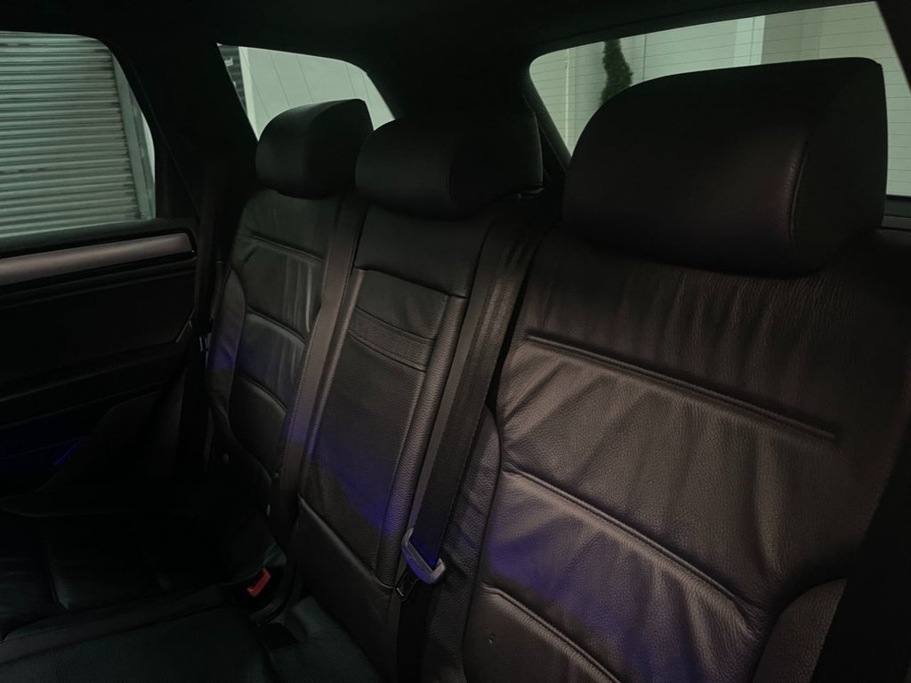 Used Volkswagen Touareg 2016 for sale - 78181214: Photo 32