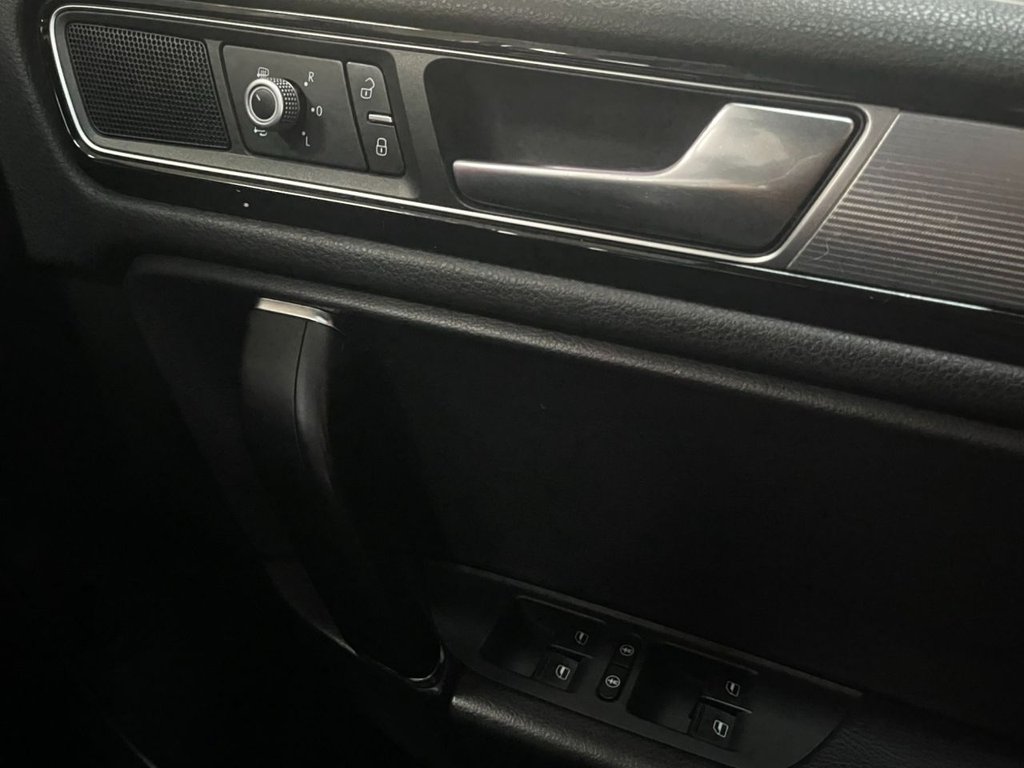 Used Volkswagen Touareg 2016 for sale - 78181214: Photo 45