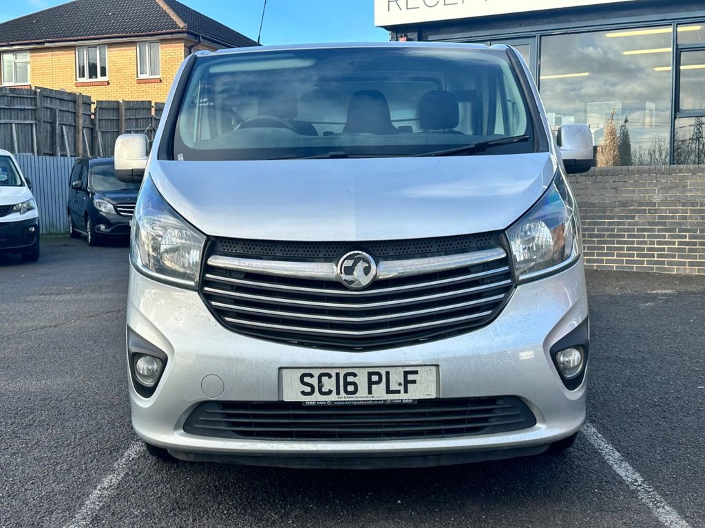 Used Vauxhall Vivaro 2016 for sale - 77176504: Photo 2