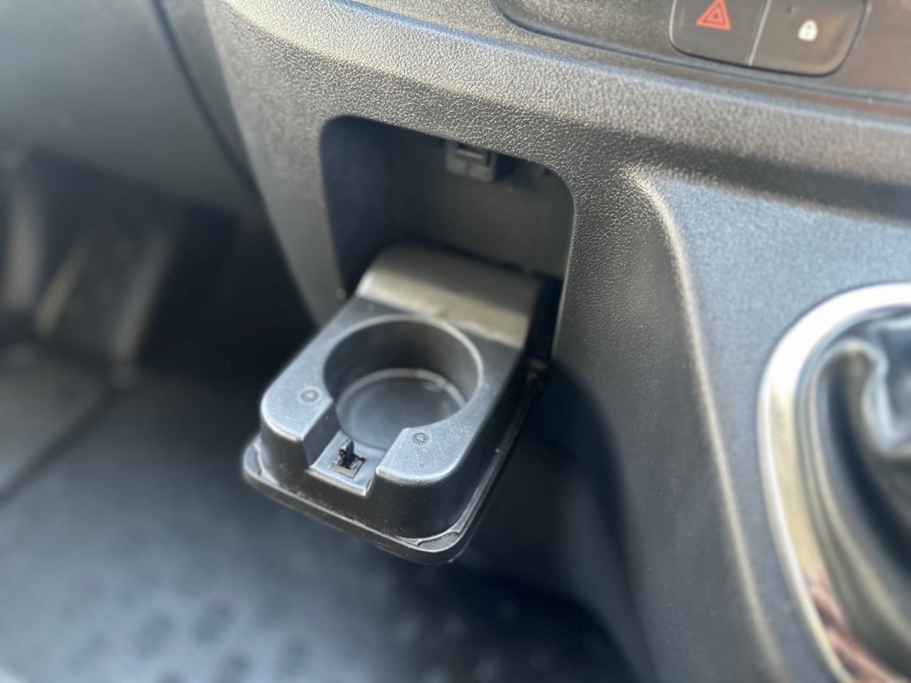 Used Vauxhall Vivaro 2016 for sale - 77176504: Photo 30