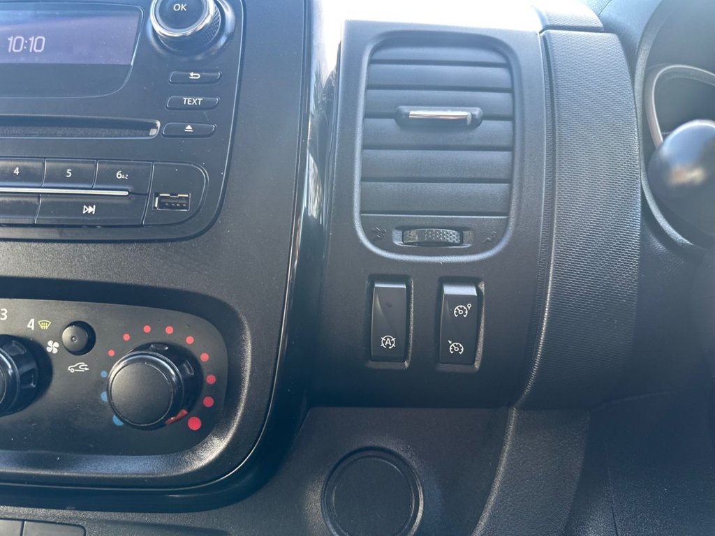 Used Vauxhall Vivaro 2016 for sale - 77176504: Photo 31