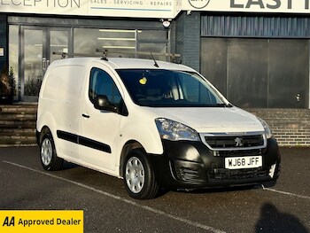 Used Peugeot Partner 2018 for sale - 77176512: Photo