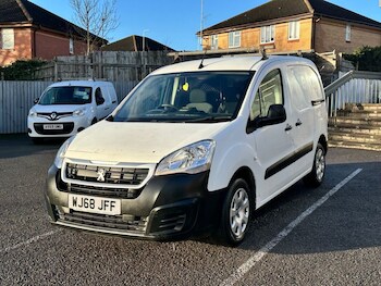 Used Peugeot Partner 2018 for sale - 77176512: Photo