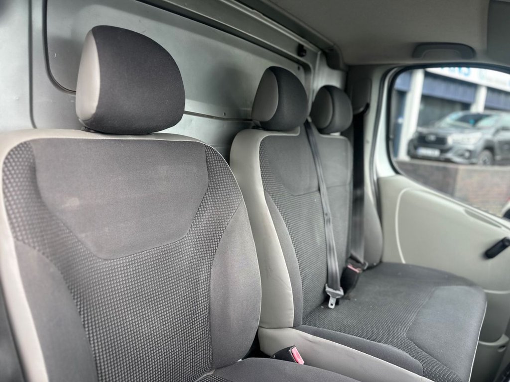 Used Vauxhall Vivaro 2013 for sale - 78082303: Photo 11