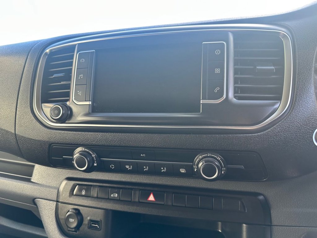 Used Vauxhall Vivaro 2020 for sale - 77176501: Photo 21