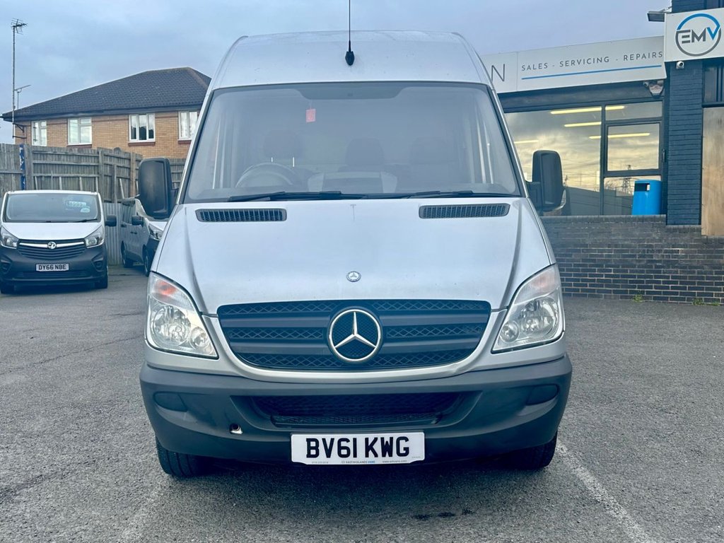 Used Mercedes-Benz Sprinter 2011 for sale - 77720040: Photo 2
