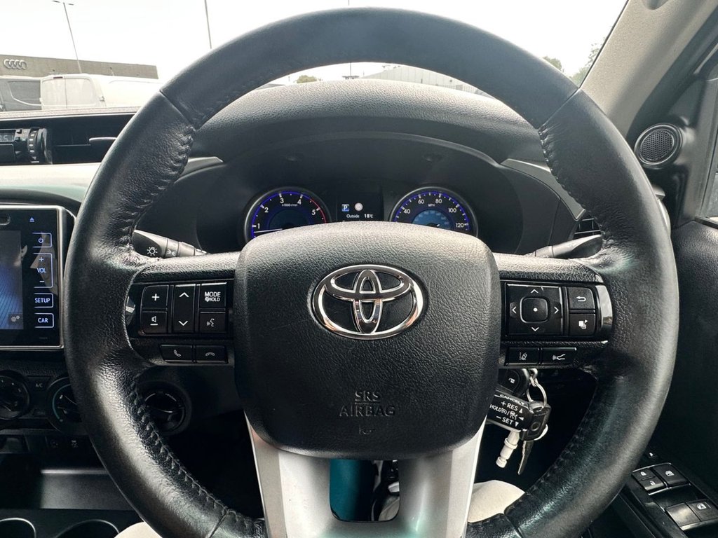Used Toyota Hilux 2020 for sale - 77176482: Photo 21
