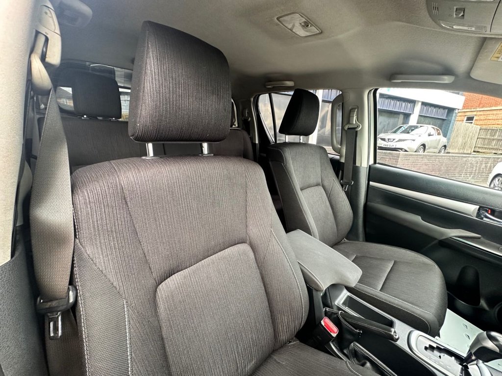 Used Toyota Hilux 2020 for sale - 77176482: Photo 23