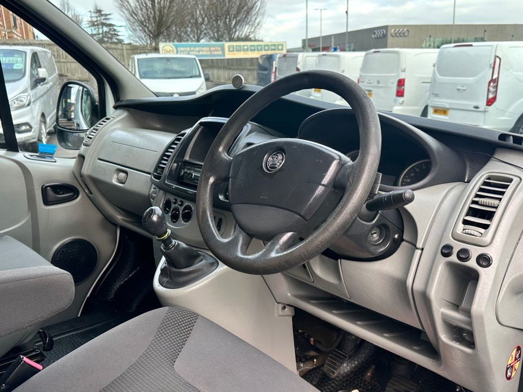 Used Vauxhall Vivaro 2011 for sale - 77452303: Photo 7