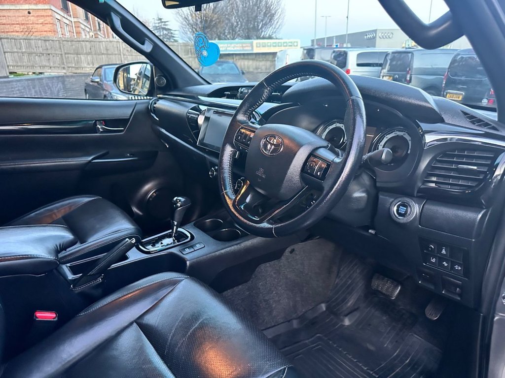 Used Toyota Hilux 2019 for sale - 77176505: Photo 11